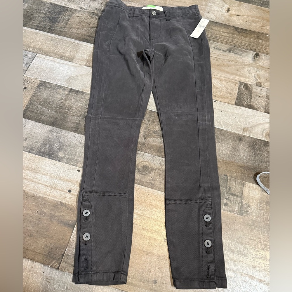 NWT‎ Anthropologie Button Ankle Pants- 25